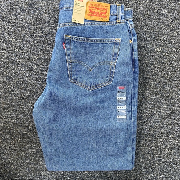 Levi's 550 Relaxed Fit stonewashed Blue Jeans 36x30 NWT - Picture 5 of 8